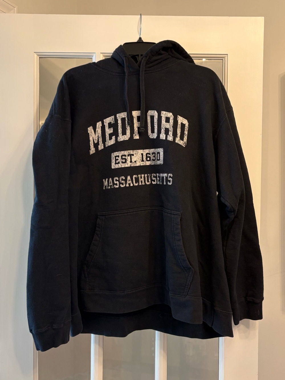 Black Medford Massachusetts est. 1630 Hoodie Sweatshirt XL